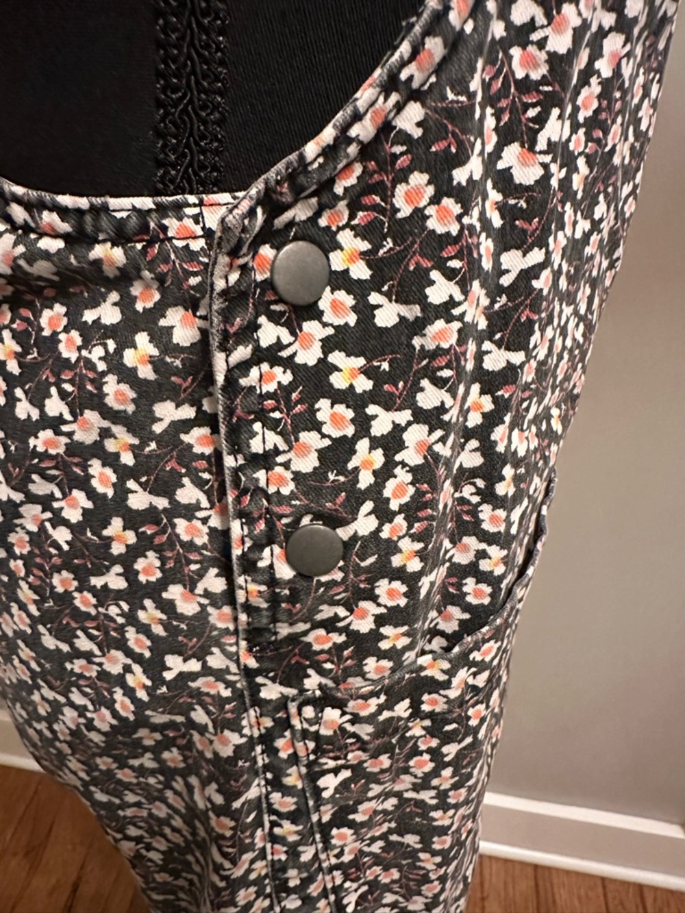 Xhilaration Overall Corduroy Floral Romper Skirt -Small - Picture 4 of 5
